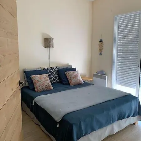 Jolie Recente 3 Chambres, 150 M De La シャトライヨン・プラージュ